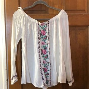 Off shoulder long sleeve shirt